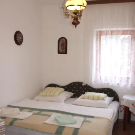 Apartamento Nadfedeles Apartmanhaz Balatonalmádi