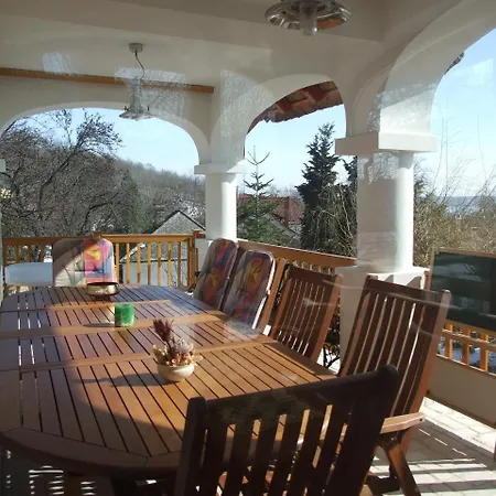 Nadfedeles Apartmanhaz Apartamento Balatonalmádi